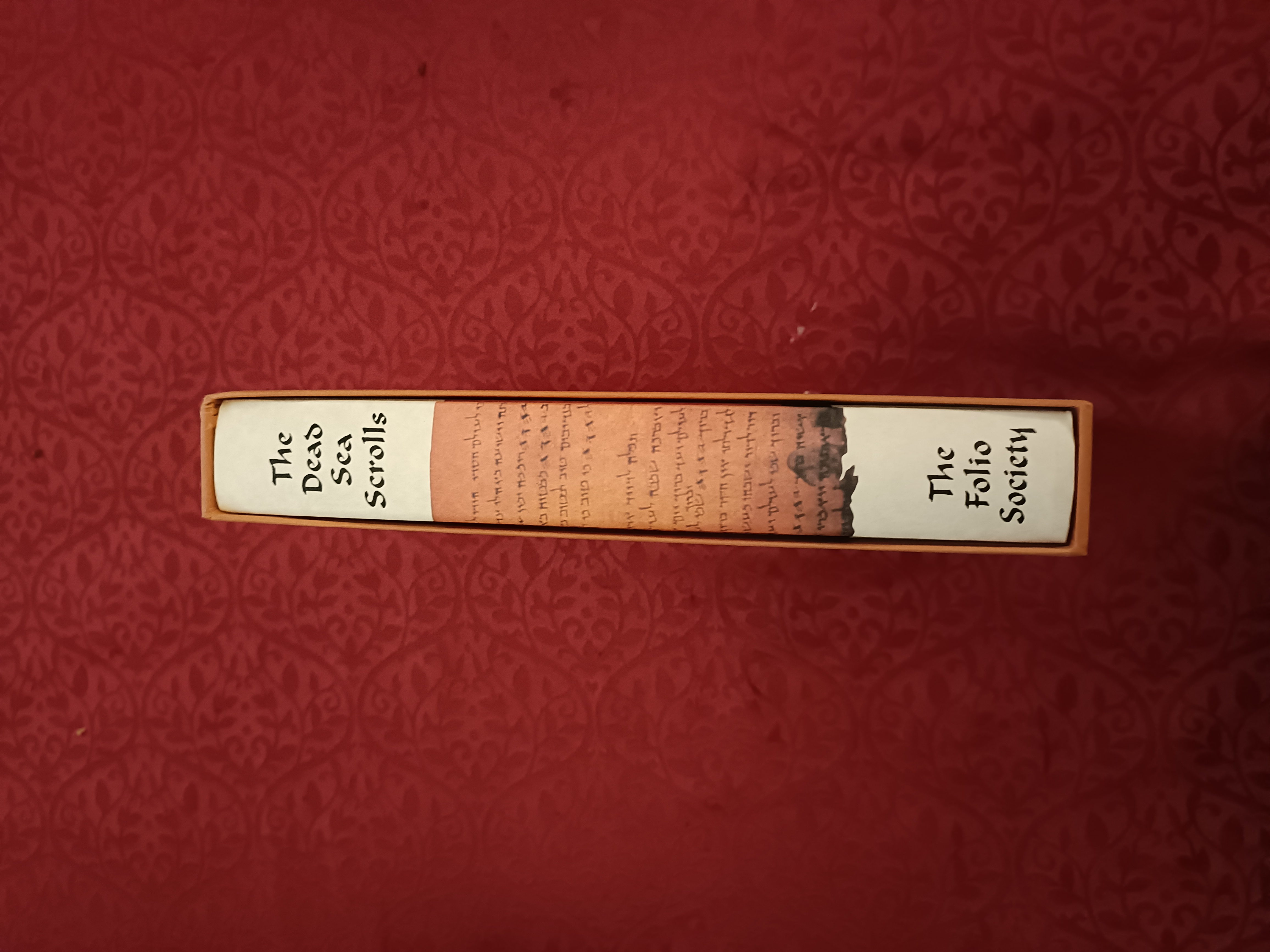 The Dead Sea Scrolls. A selection of original manuscripts, translated and edited by Geza. 
