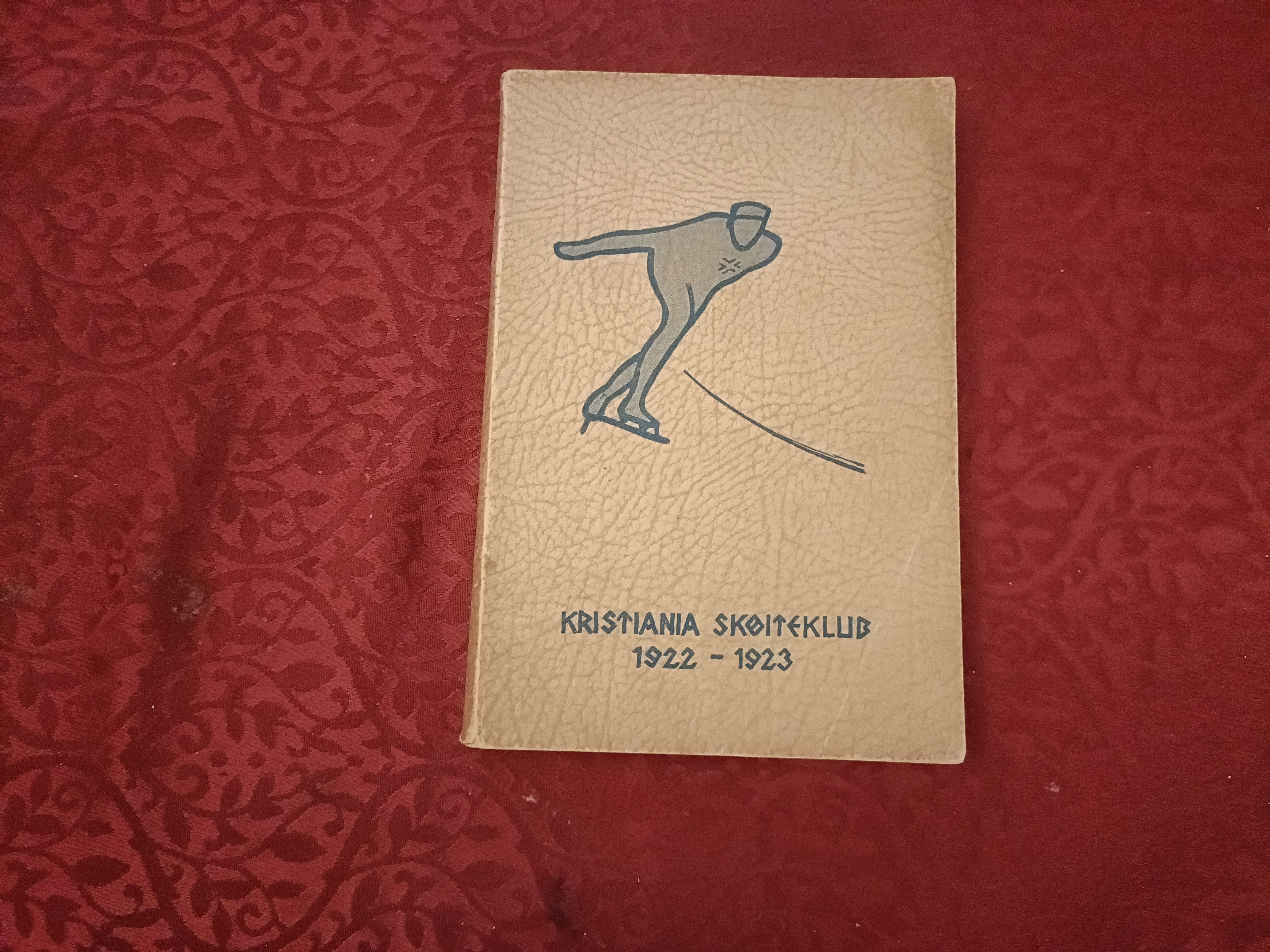 Kristiania Skøiteklub. Aarbok for 1922-1923. Redigert av sekretæren