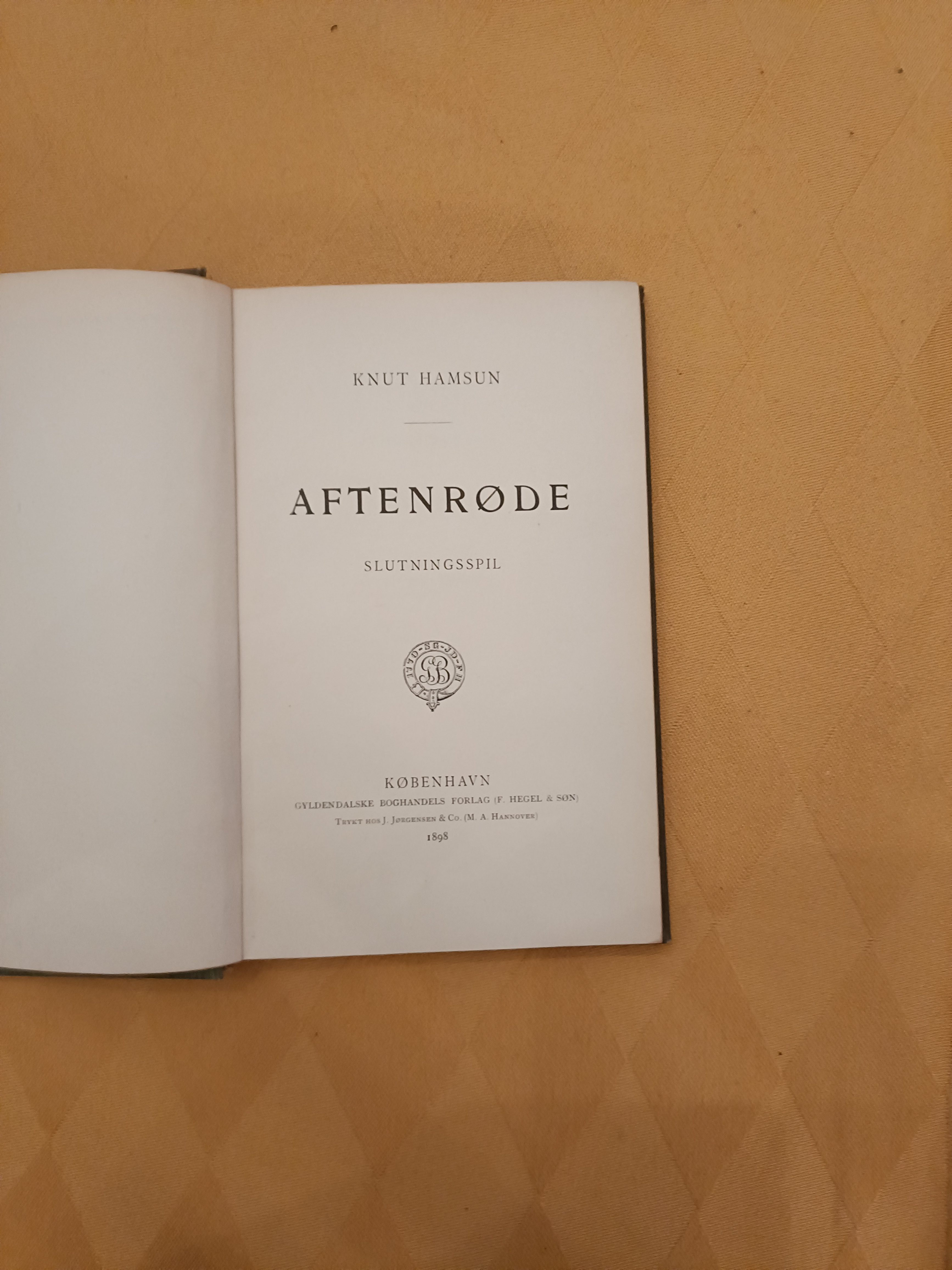 Aftenrøde. Slutningsspil