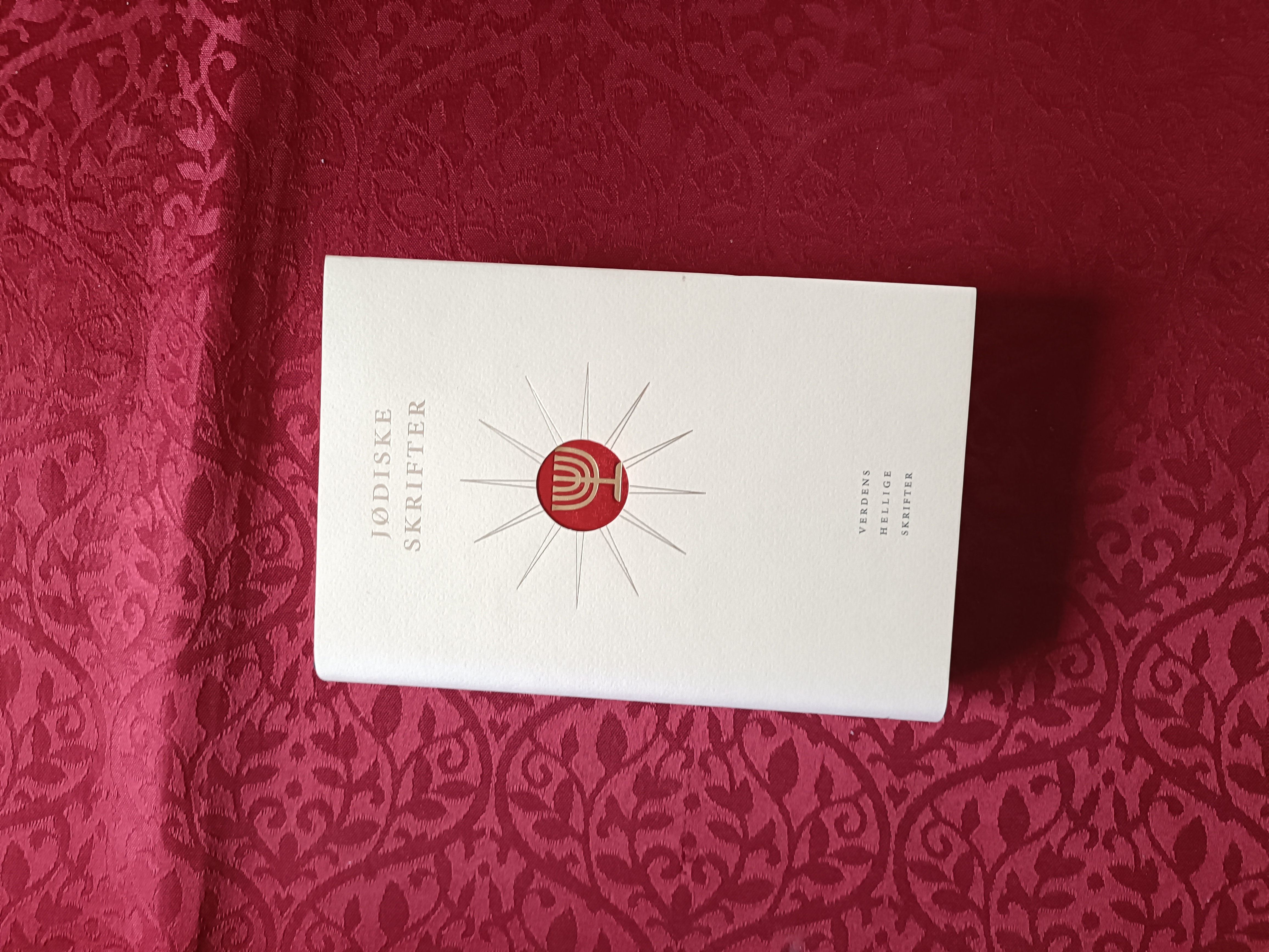 Jødiske skrifter.  Tekstutvalg og innledende essay av Bente Groth