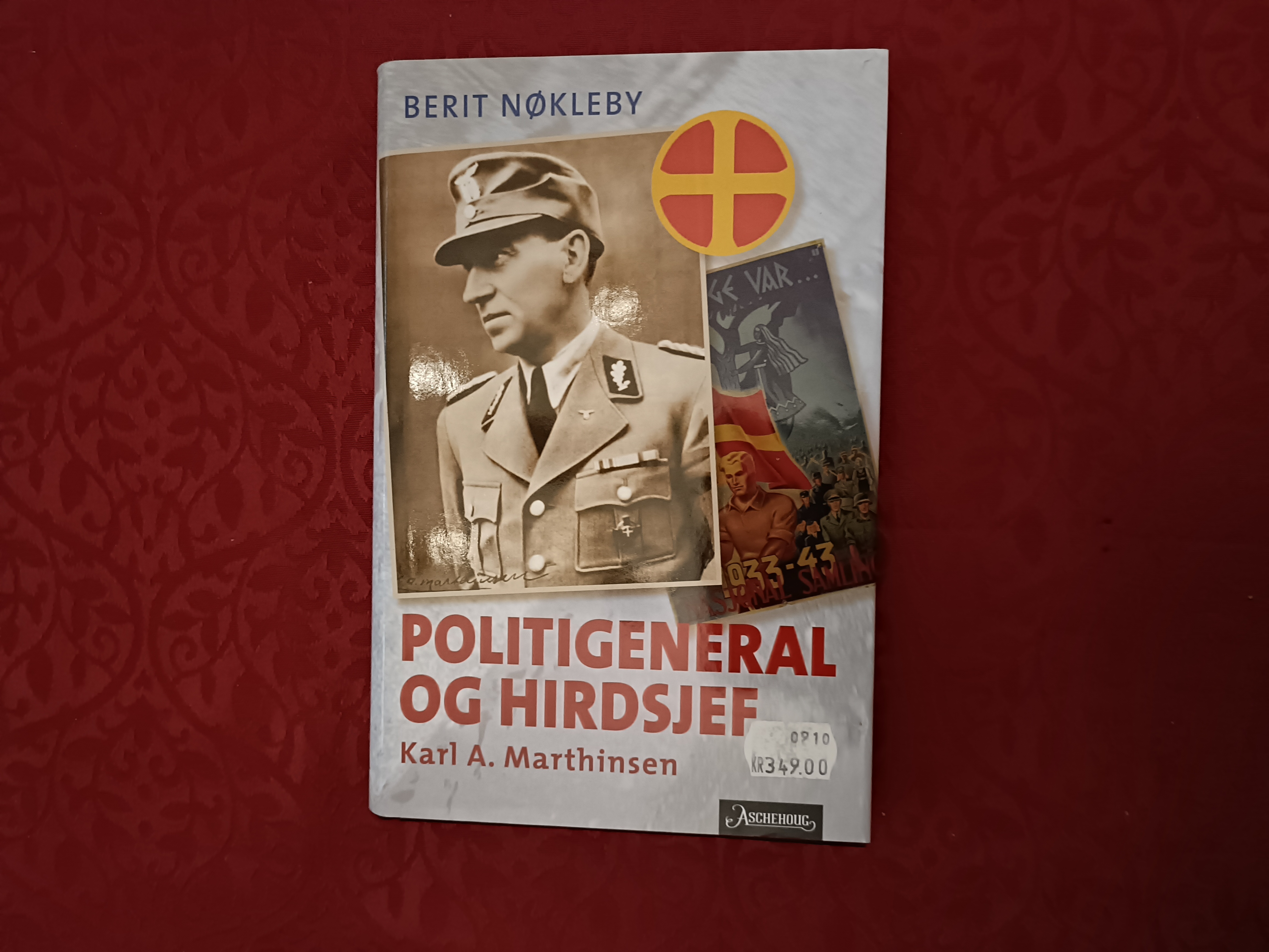 Politigeneral og hirdsjef. Karl A. Marthinsen