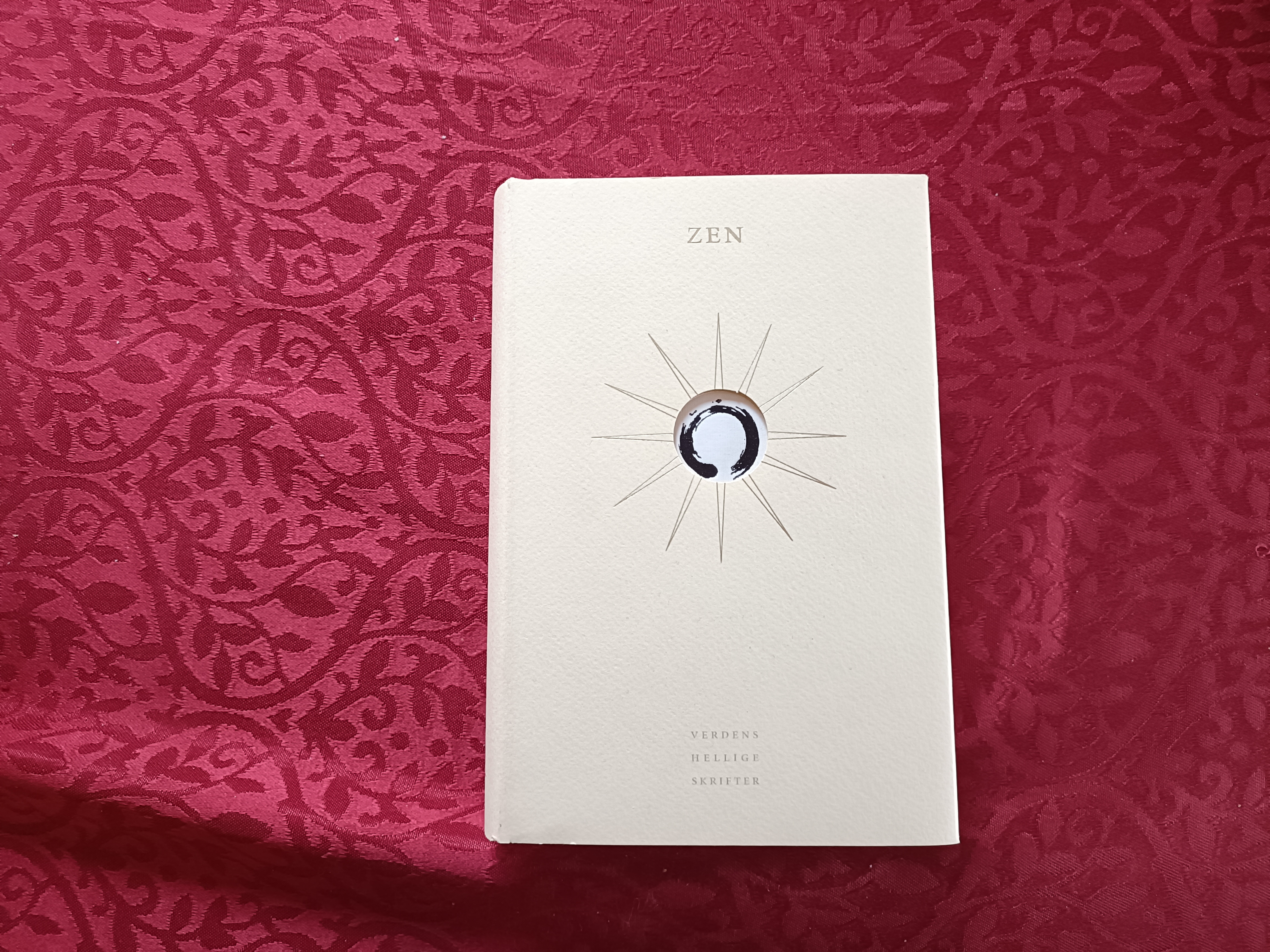 Zen. Utvalg og innledende essay ved Halvor Eifring, Mark Teeuwen og Vladimir Tikhonov