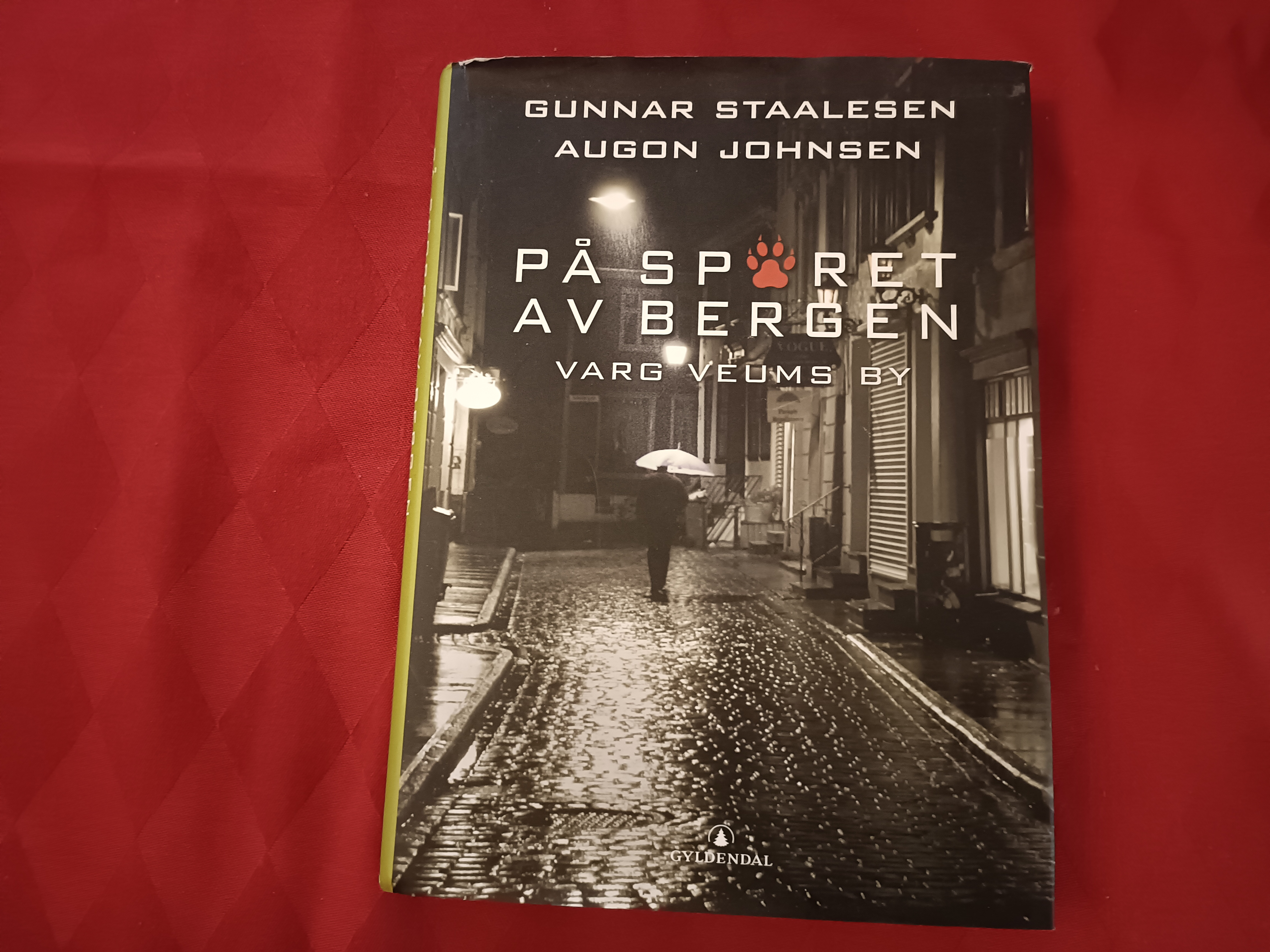På sporet av Bergen. Varg Veums by