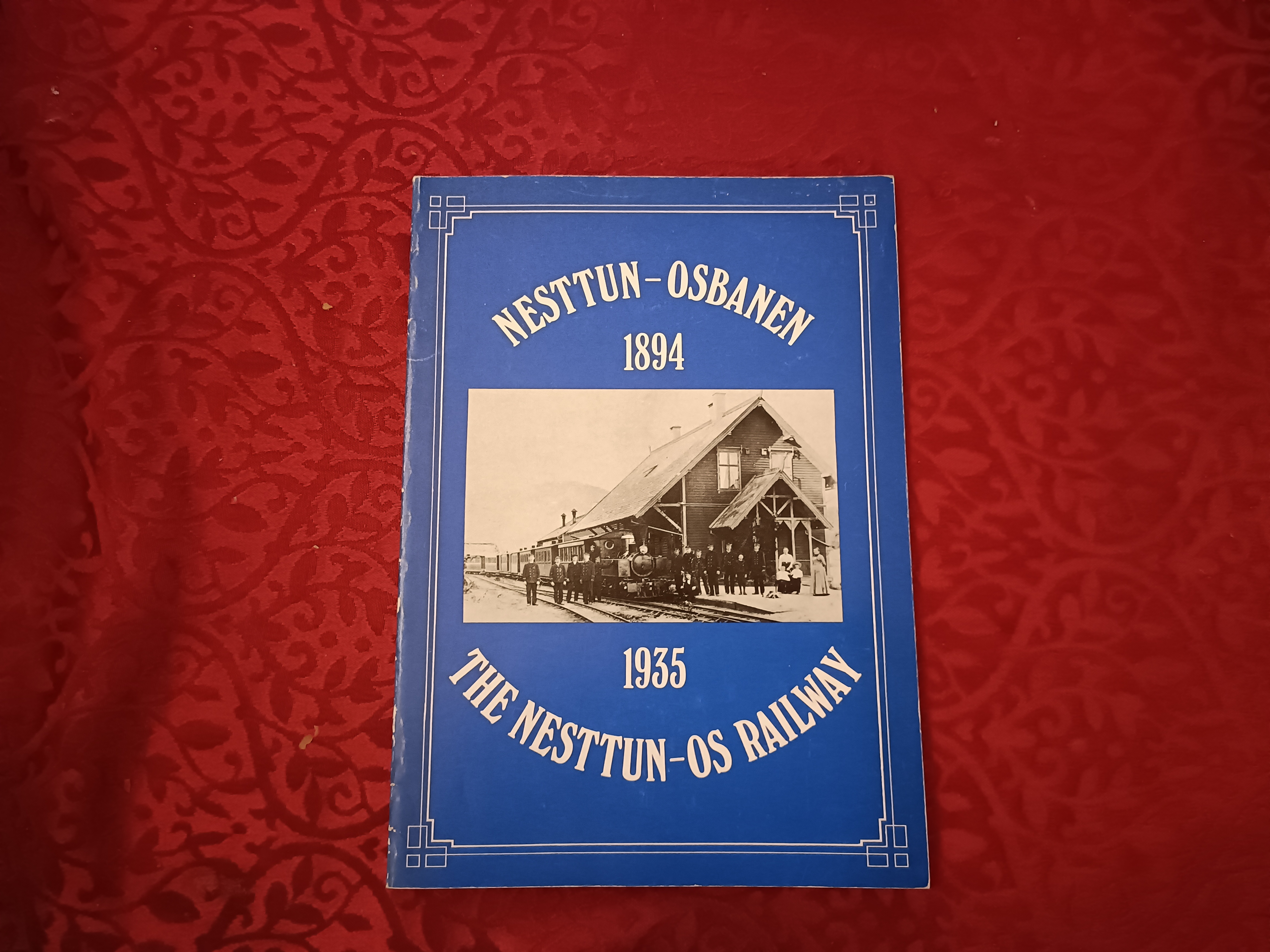 Nesttun-osbanen 1894-1935. redigert av Ralph Wilson og Frank Stenvall. Med engelsk sammendrag