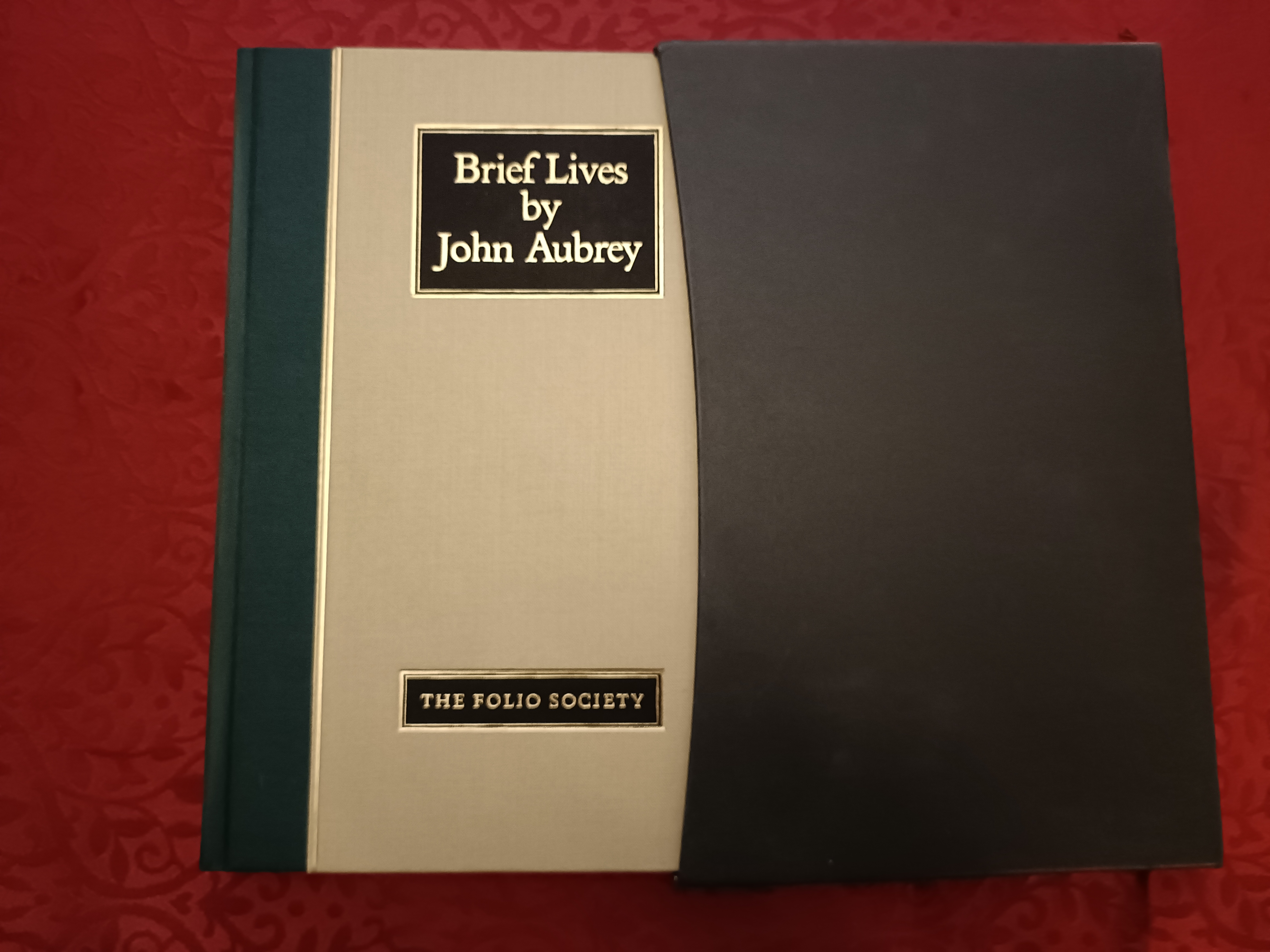 Brief Lives. A selection based upon existing contemporary portraits edited by Richard Barber. 